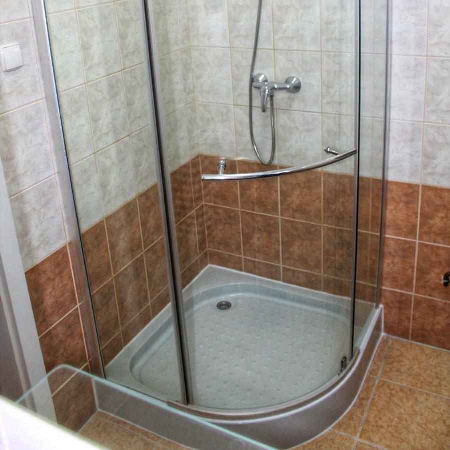 Iris Vendeghaz Apartment Hajdúszoboszló Exterior foto